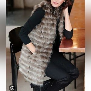 Fabulous Fur Longline Vest sz. L